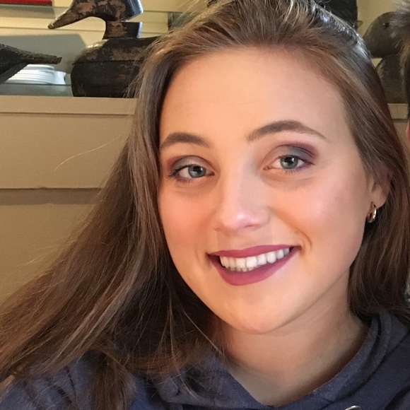 Meet your Posher, Audrey - Picture 5 of 6